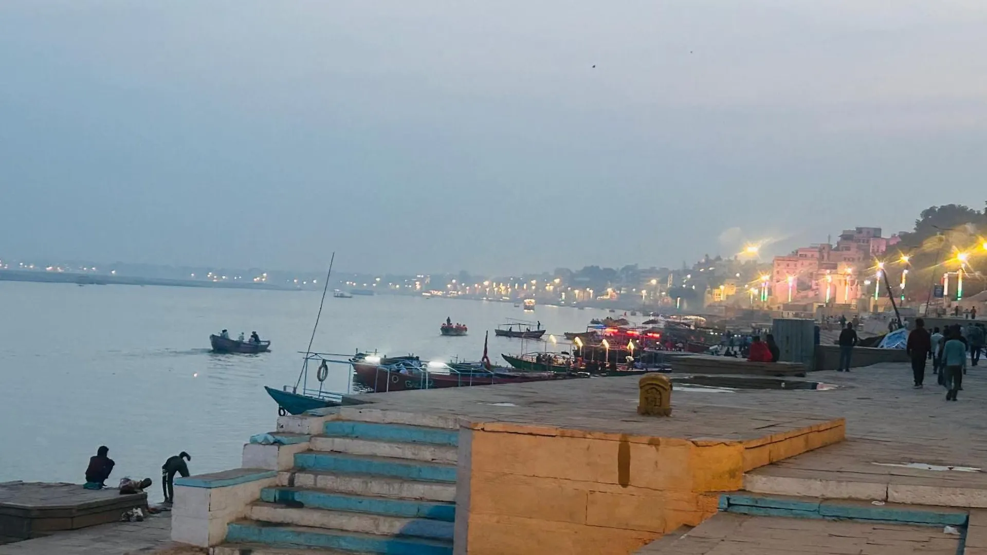 Tandon Lodge On The Ganga Ghat Homestay Bénarès Inde